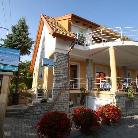 באלאטונפורד Apartman Vitorlas Vendeghaz מראה חיצוני תמונה